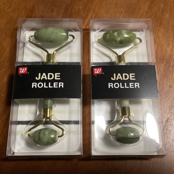 Walgreens Jade Roller Bundle NEW - Picture 2 of 6